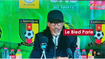 Rigobert Song coach des lions indomptables lors d'une conférence de presse